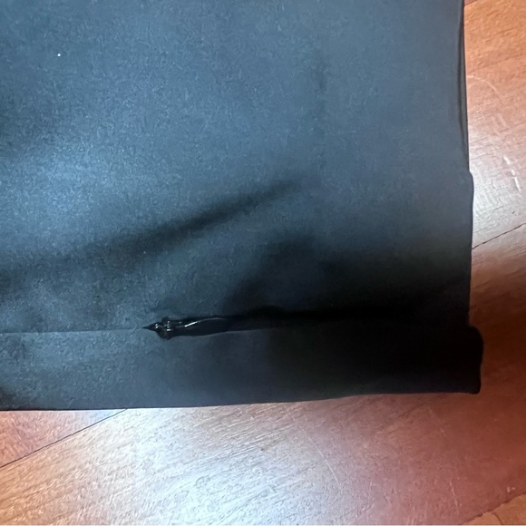 THEORY Black Satin Leggings NWT - Picture 8 of 9